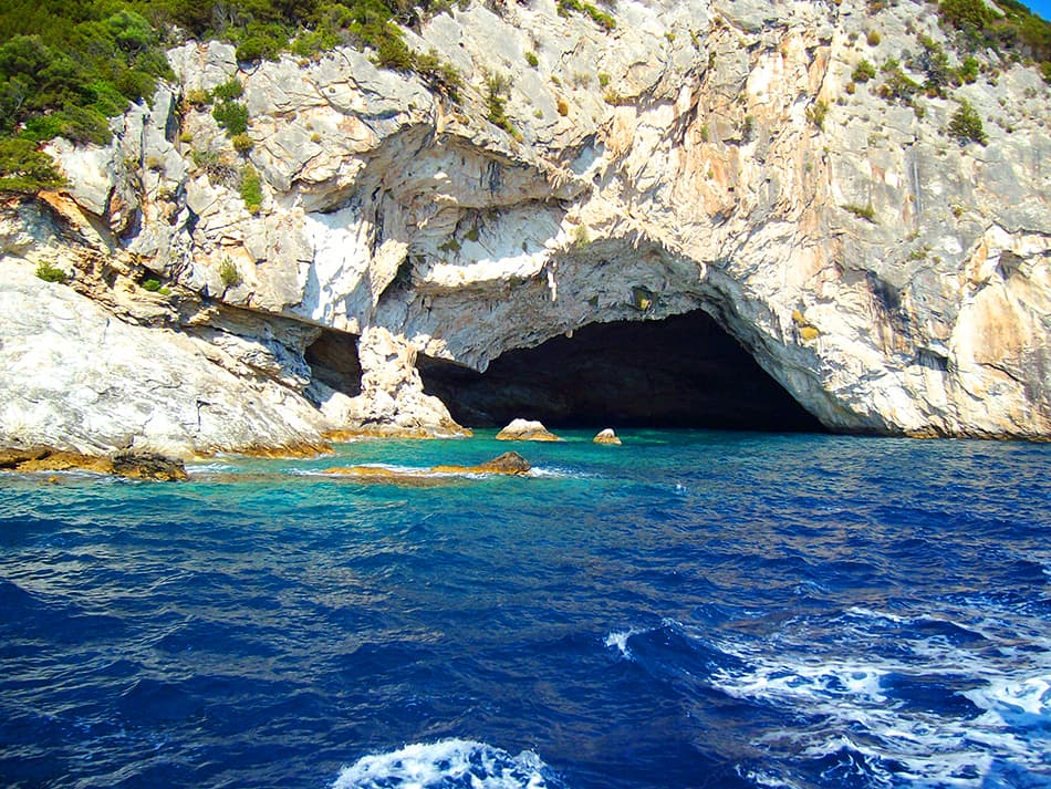 Papanikolis-Cave-Lefkada-Greece-2
