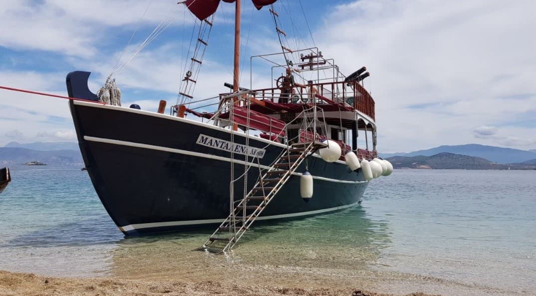 madalena boat